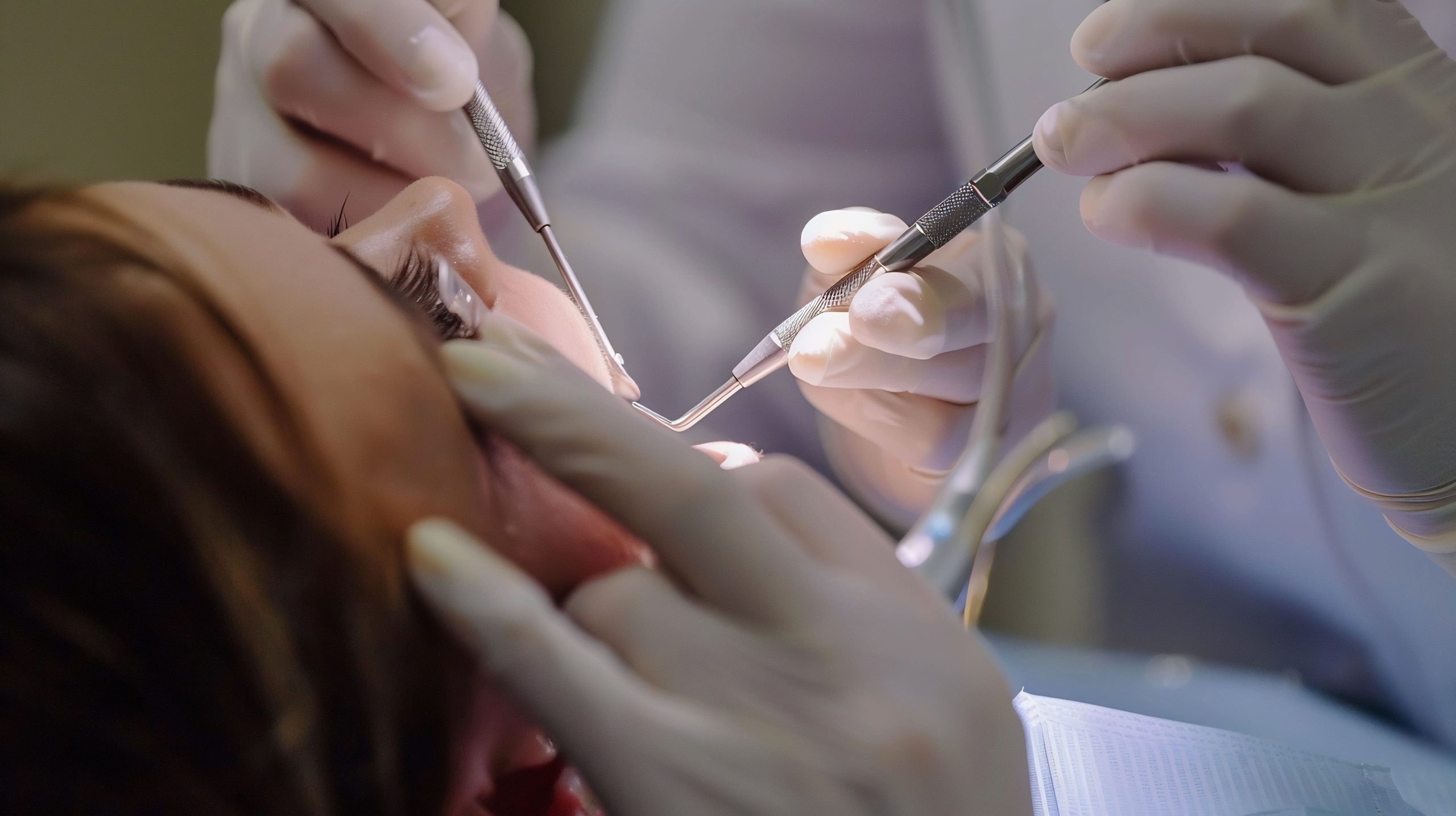 Установить имплант после удаления зуба в Санкт-Петербурге: как проходит процедура